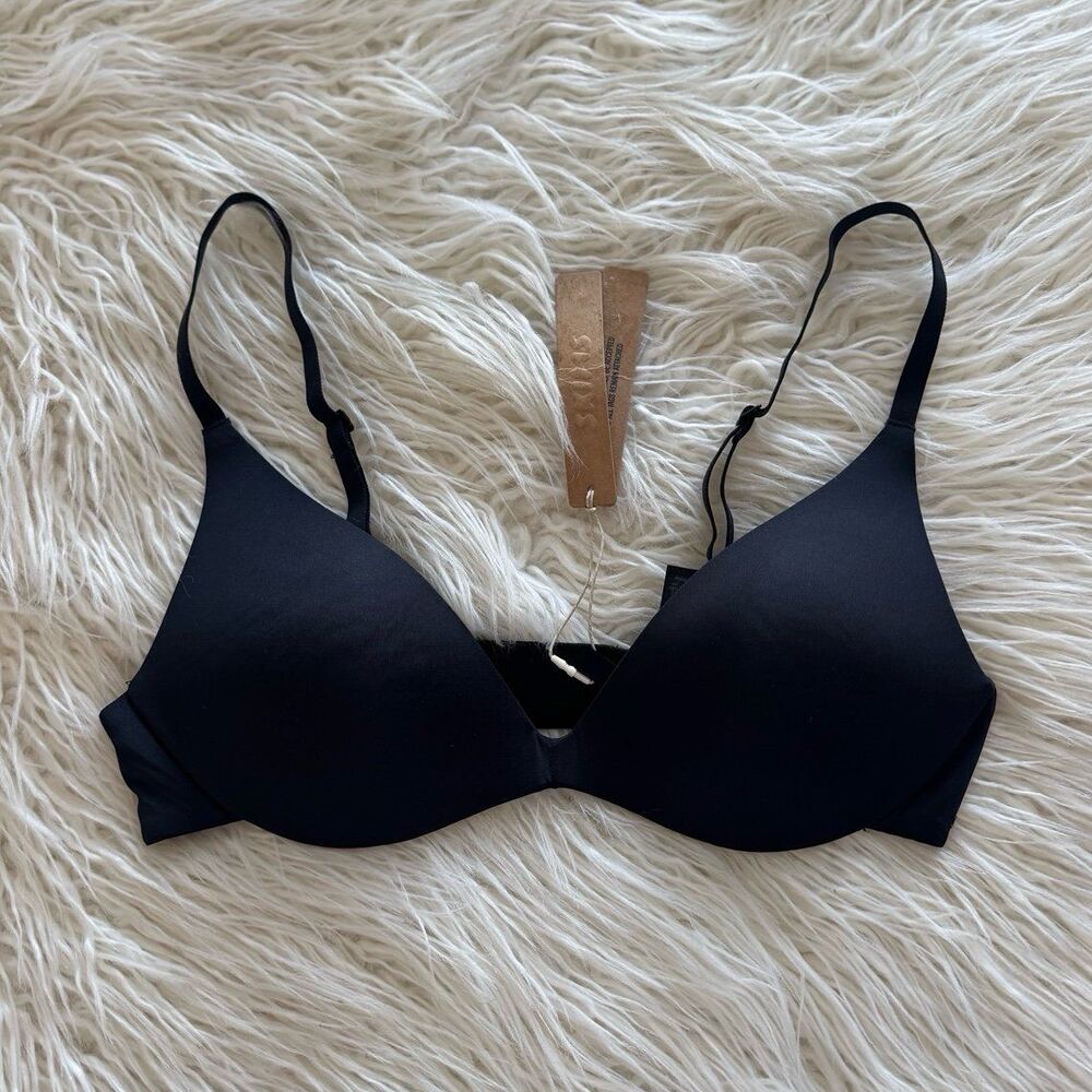 Skims Wireless Super Push up Bra Onyx Size 34A